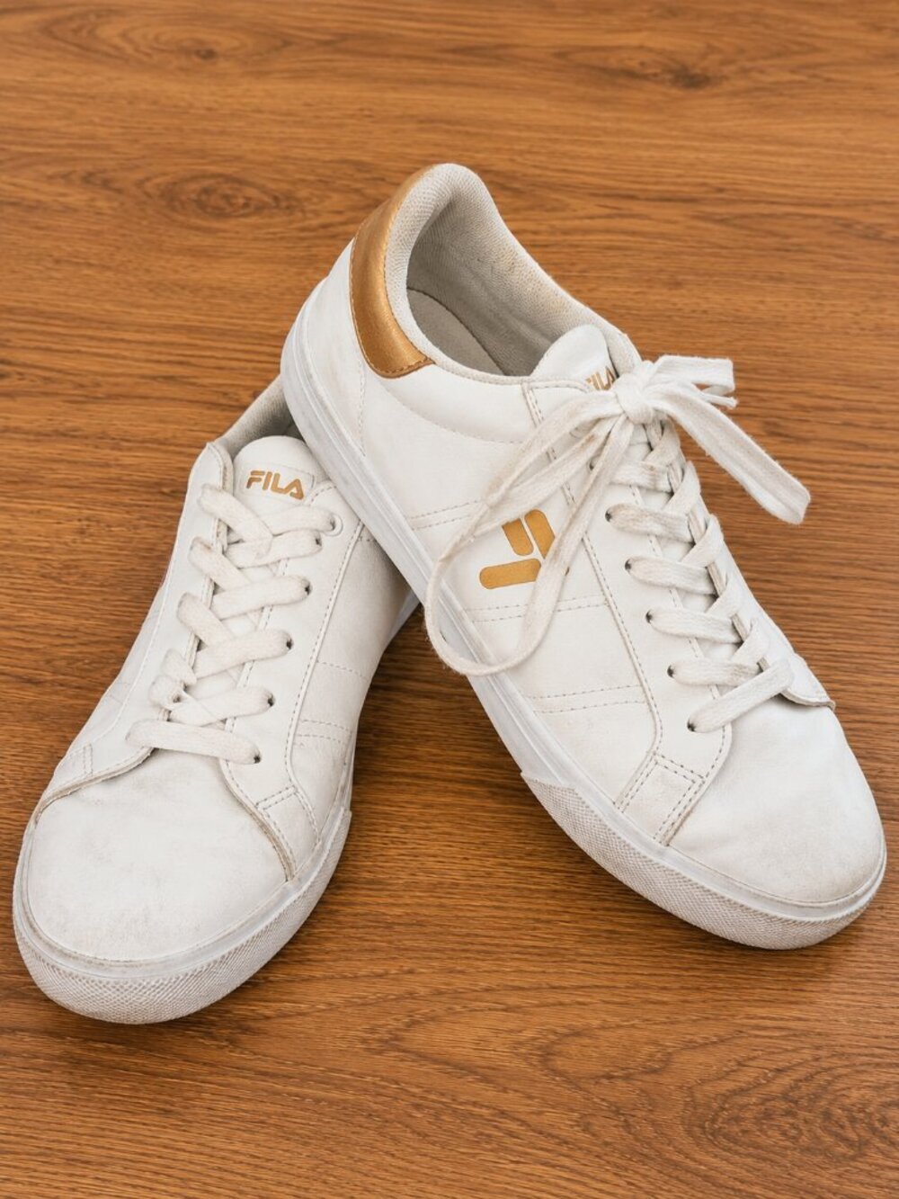 Fila Sneakers Women's Size 6.5 White Rose Gold Accents Low Top Athletic Shoe